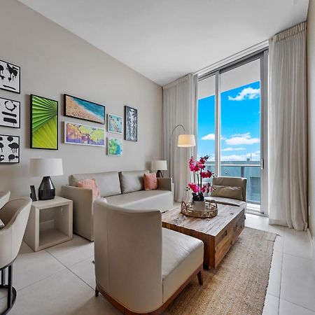 Wake Up To The Sound Of Waves In A Stylish Condo In A Luxury Resort Hollywood Exterior foto