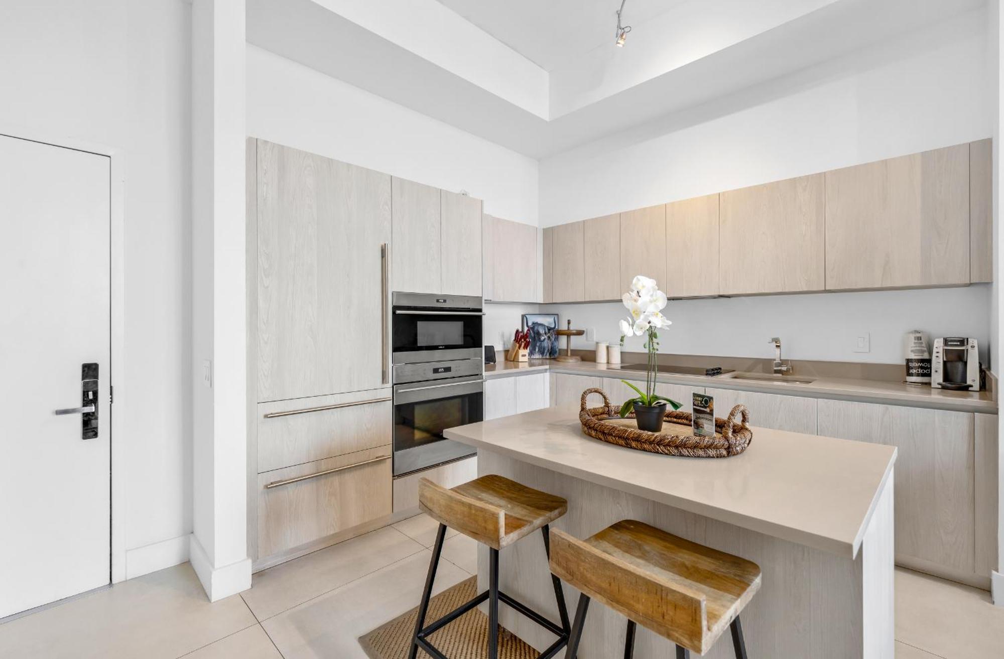 Wake Up To The Sound Of Waves In A Stylish Condo In A Luxury Resort Hollywood Exterior foto